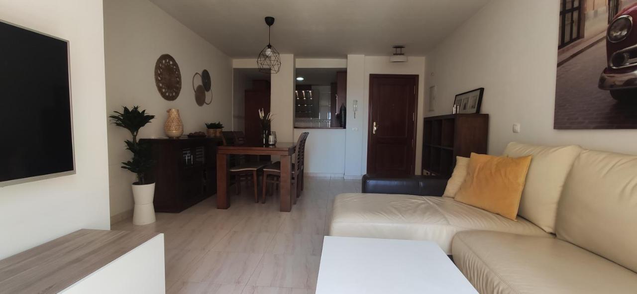 Huelin House Beach And Sun, Con Parking Y A 500 Metros De La Playa Apartment Malaga Exterior photo